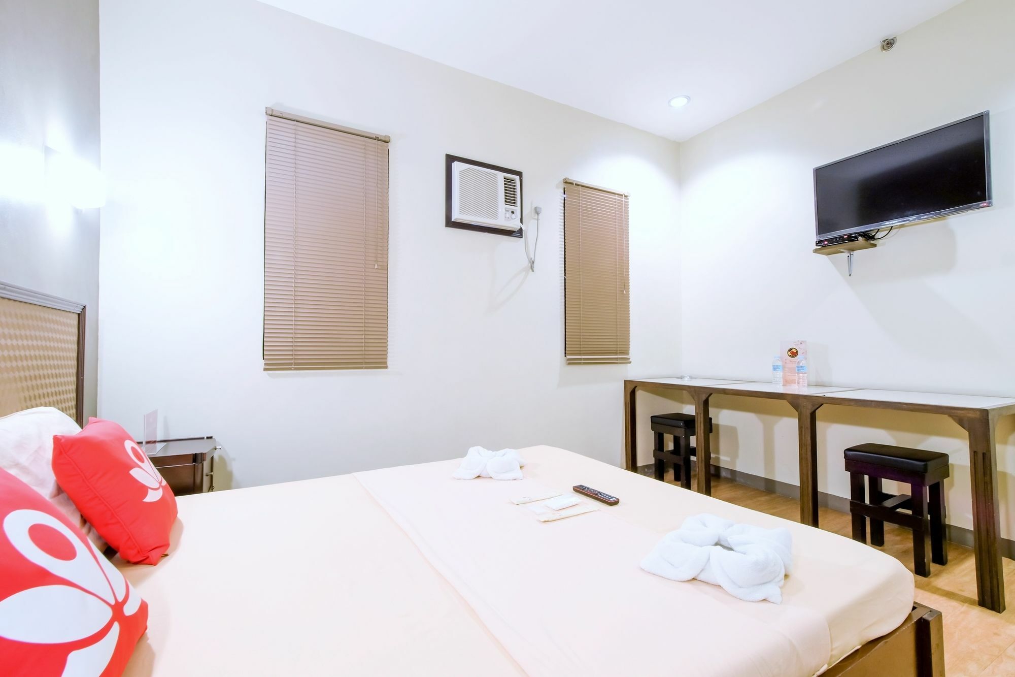 Zen Rooms Basic Aurora Pasay Buitenkant foto